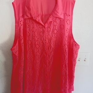 Torrid sleeveless button up top plus sized 5